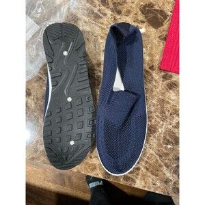 Walking shoes for women